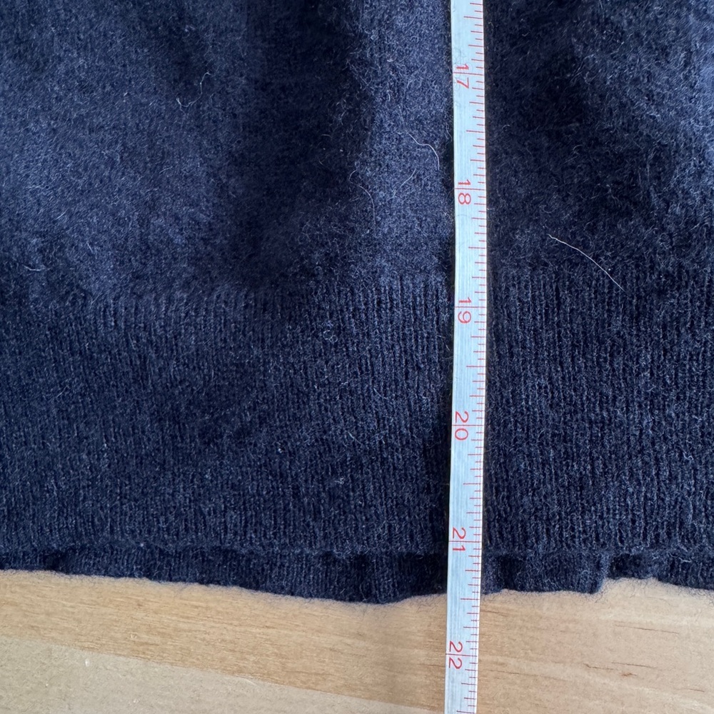 Cashmere Cardigan - Picture 3 of 5